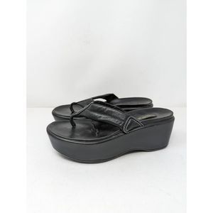 Vintage Y2K Steven Steve Madden platform sandals

Beautiful black platform sanda